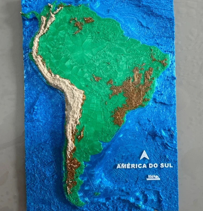 Mapa Topográfico - América do Sul 23x16
